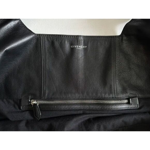 Givenchy Rare George V Tote w/ Iconic Stars 3D Embossed, Black, Preowned - Picture 6 of 9